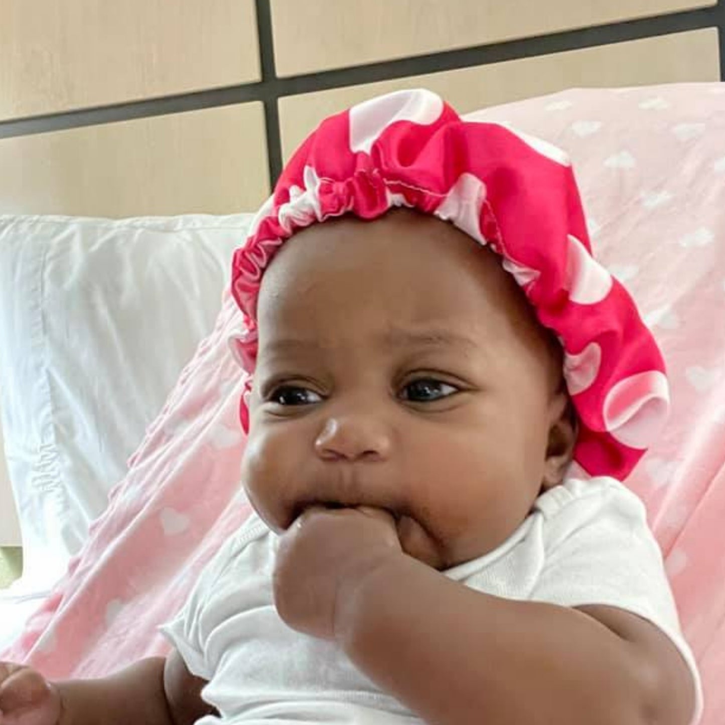 Polka Dots Reversible Satin Bonnet - Fuchsia and White